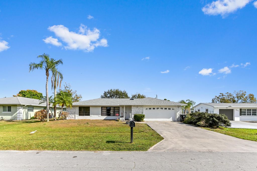 571 SE Anchor Lane, Port St. Lucie, Port St Lucie, FL 34983