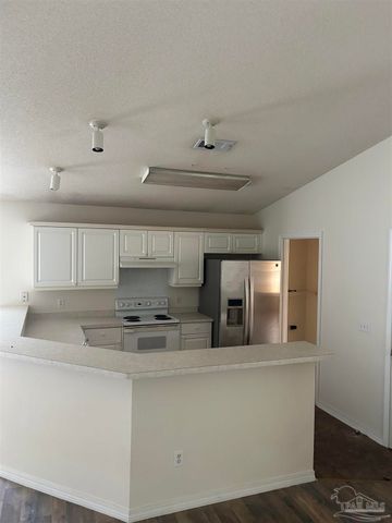 5305 Cherub Cir, Milton, FL 32583