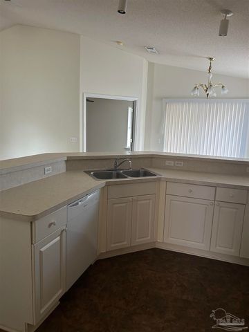 5305 Cherub Cir, Milton, FL 32583