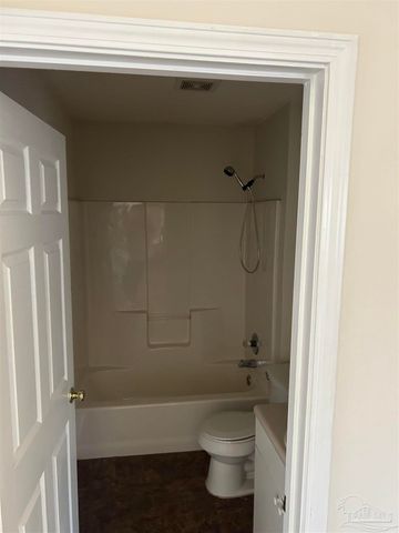 5305 Cherub Cir, Milton, FL 32583
