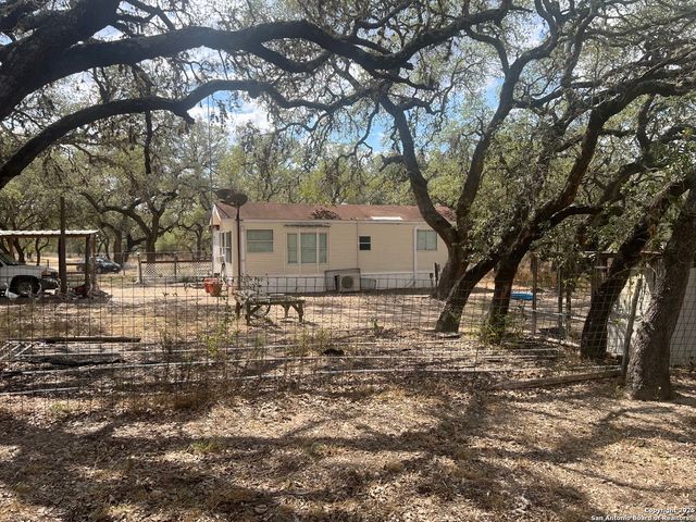 1050 Hickory, San Antonio, TX 78264