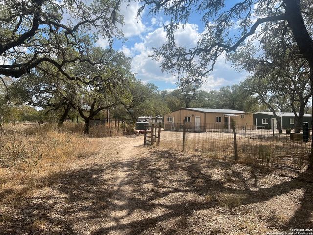 1050 Hickory, San Antonio, TX 78264