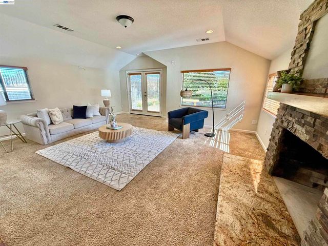 4429 James Ave, Castro Valley, CA 94546