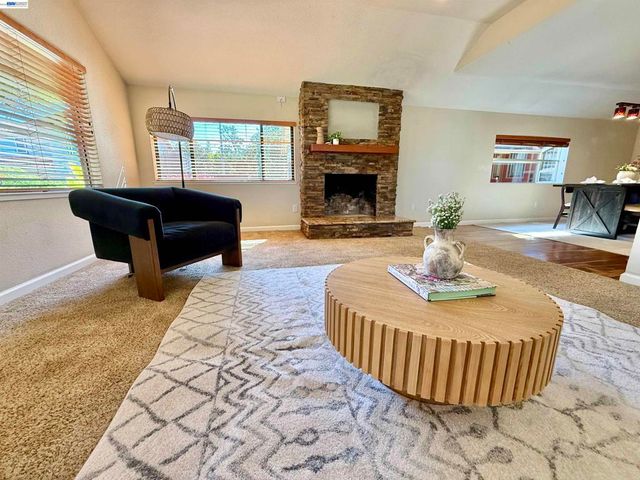4429 James Ave, Castro Valley, CA 94546