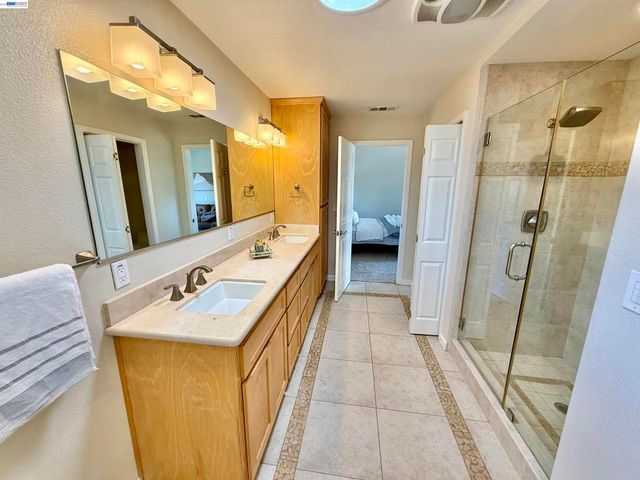 4429 James Ave, Castro Valley, CA 94546