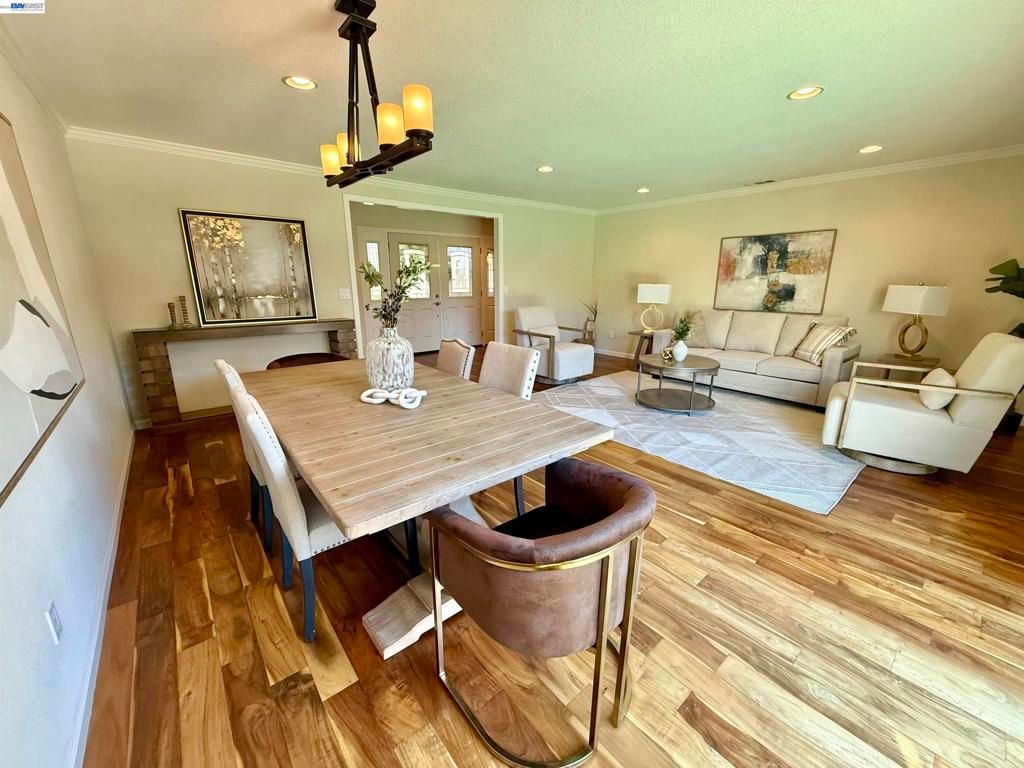 Image 12 of property listing at 4429 James Ave, Castro Valley, CA 94546