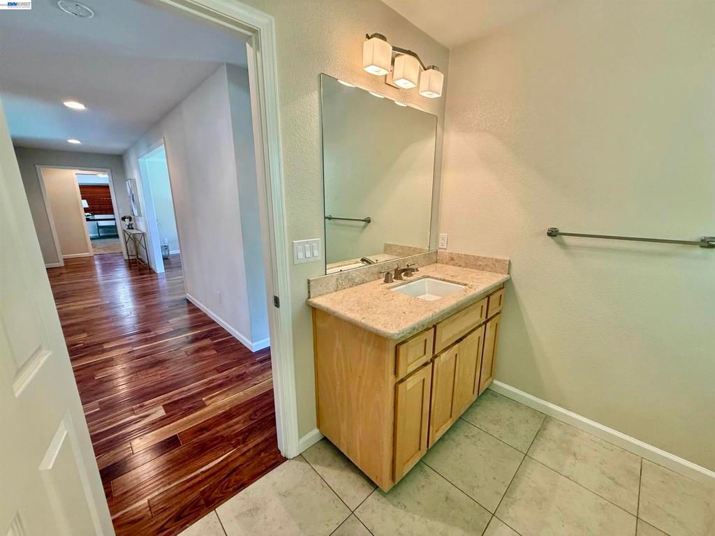 Image 31 of property listing at 4429 James Ave, Castro Valley, CA 94546