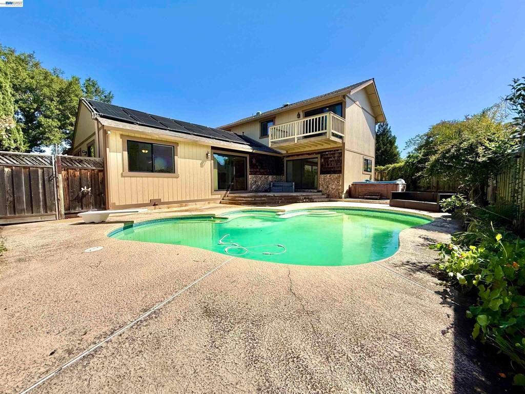 Image 59 of property listing at 4429 James Ave, Castro Valley, CA 94546