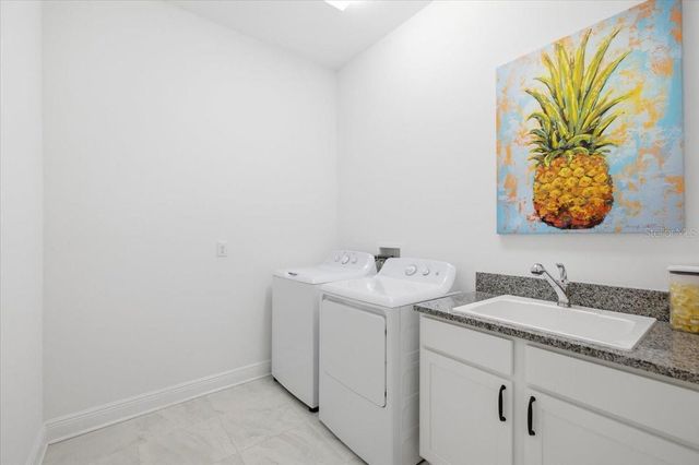 807 W KENTUCKY AVENUE, Tampa, FL 33603