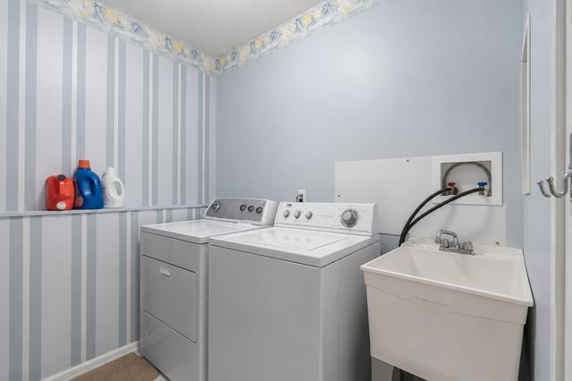 1820 Slater Lane, Burnsville, MN 55337