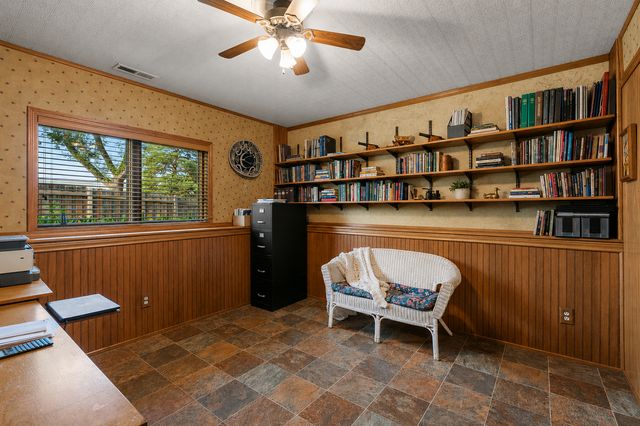 1820 Slater Lane, Burnsville, MN 55337