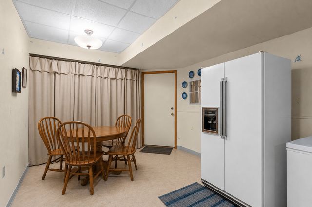 1820 Slater Lane, Burnsville, MN 55337