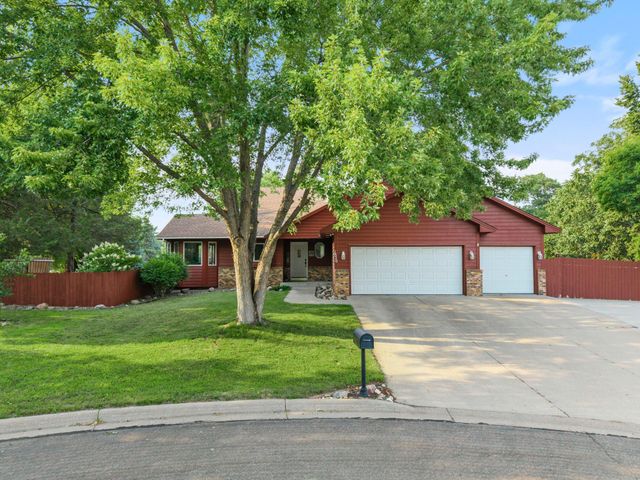 1820 Slater Lane, Burnsville, MN 55337