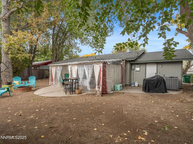 1108 Tamarisk Street, Carson City, NV 89701