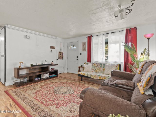 1108 Tamarisk Street, Carson City, NV 89701