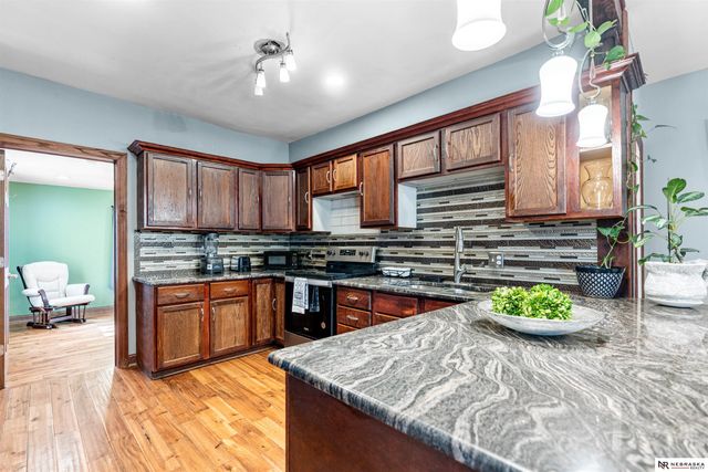 4506 S 27th Circle, Omaha, NE 68107