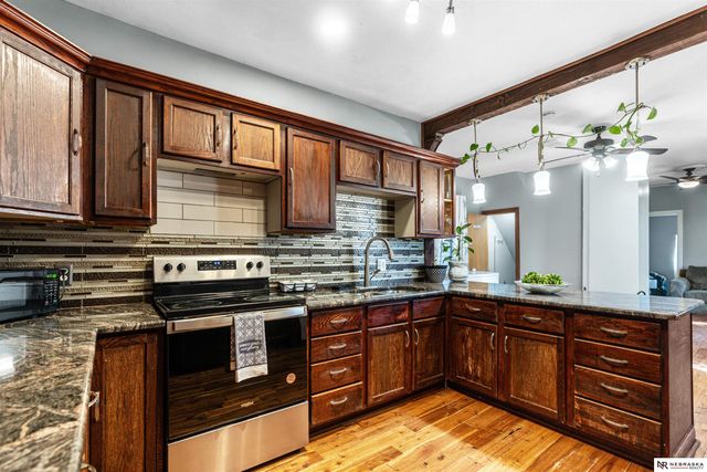 4506 S 27th Circle, Omaha, NE 68107