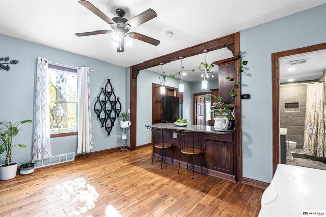 4506 S 27th Circle, Omaha, NE 68107