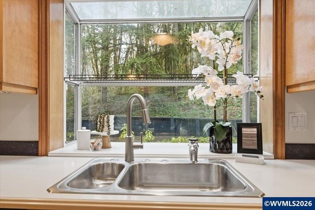 2380 Heath St S, Salem, OR 97302