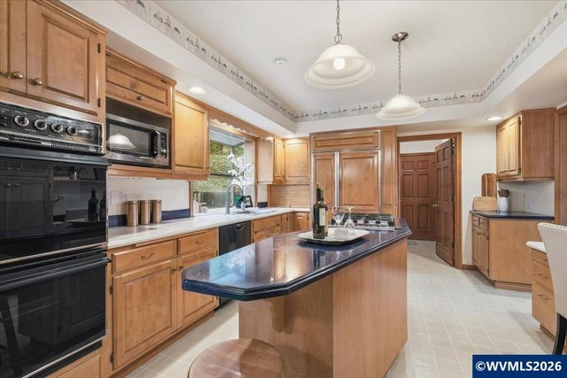 2380 Heath St S, Salem, OR 97302