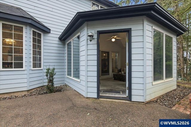 2380 Heath St S, Salem, OR 97302