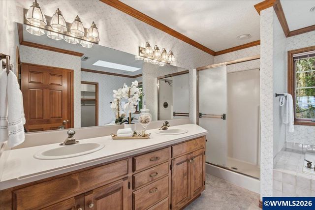 2380 Heath St S, Salem, OR 97302