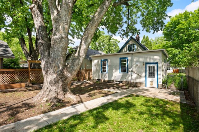 4006 41st Avenue S, Minneapolis, MN 55406