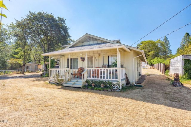 2829 Hamilton Lane, Grants Pass, OR 97527