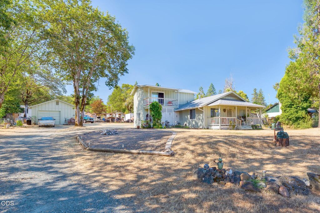 2829 Hamilton Lane, Grants Pass, OR 97527
