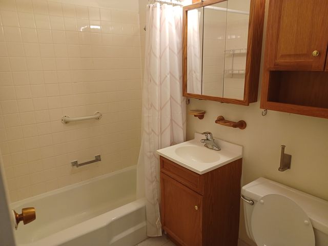 5100 N Marine Drive 10C, Chicago, IL 60640