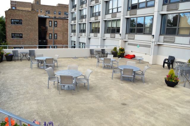 5100 N Marine Drive 10C, Chicago, IL 60640