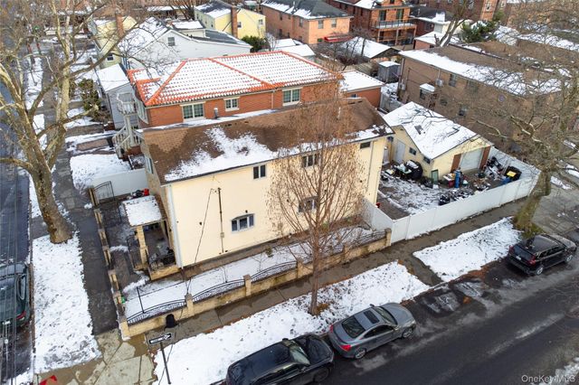 16602 76th Avenue, Fresh Meadows, NY 11366