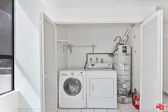 500 S Barrington Avenue 6, Los Angeles, CA 90049