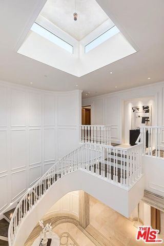 610 N Rodeo Drive, Beverly Hills, CA 90210