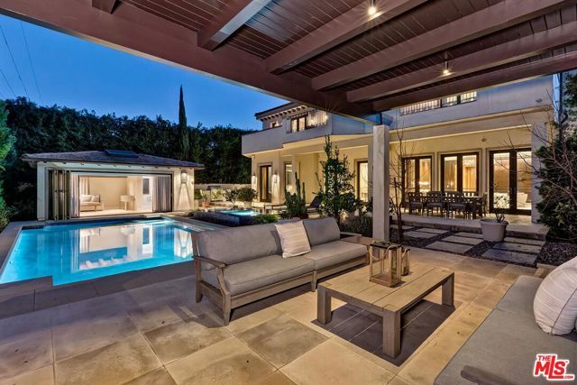 610 N Rodeo Drive, Beverly Hills, CA 90210