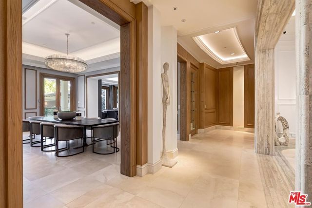 610 N Rodeo Drive, Beverly Hills, CA 90210