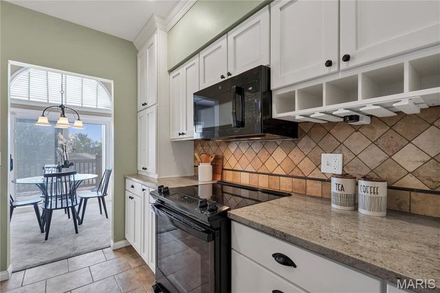 3016 Autumn Shores Drive, Maryland Heights, MO 63043
