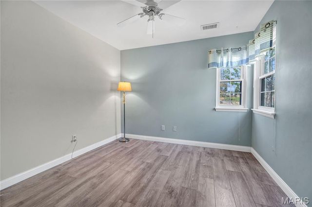3016 Autumn Shores Drive, Maryland Heights, MO 63043