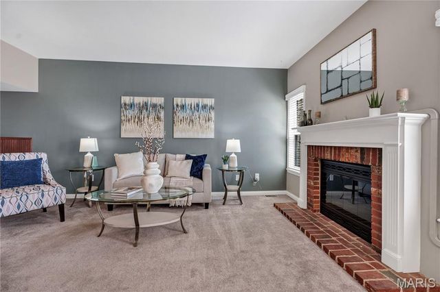 3016 Autumn Shores Drive, Maryland Heights, MO 63043