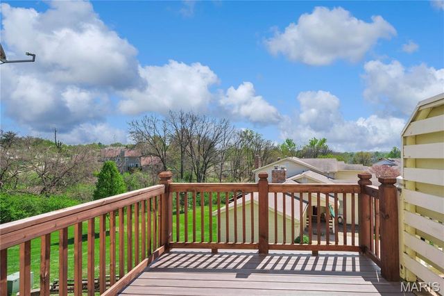 3016 Autumn Shores Drive, Maryland Heights, MO 63043