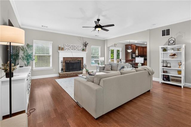 424 Oscar Court, Mcdonough, GA 30252