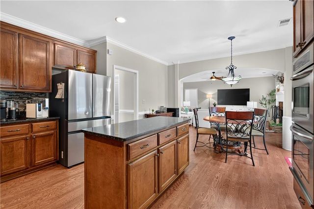 424 Oscar Court, Mcdonough, GA 30252