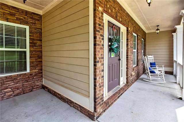 424 Oscar Court, Mcdonough, GA 30252