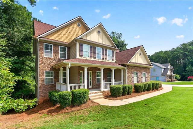 424 Oscar Court, Mcdonough, GA 30252