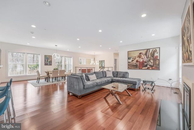 7201 THOMAS BRANCH DR, Bethesda, MD 20817