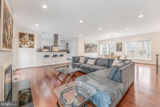 7201 THOMAS BRANCH DR, Bethesda, MD 20817