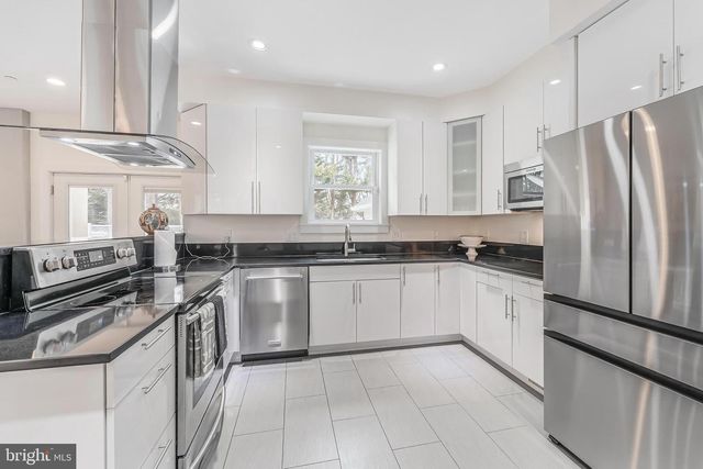 7201 THOMAS BRANCH DR, Bethesda, MD 20817