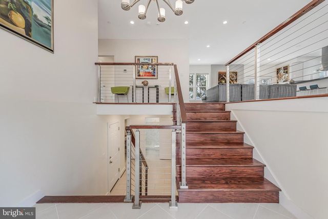 7201 THOMAS BRANCH DR, Bethesda, MD 20817