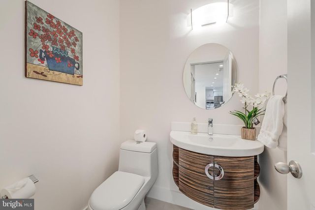 7201 THOMAS BRANCH DR, Bethesda, MD 20817