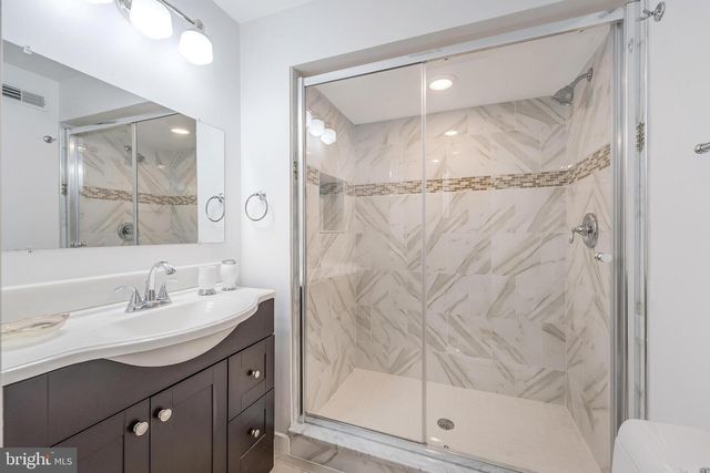 7201 THOMAS BRANCH DR, Bethesda, MD 20817